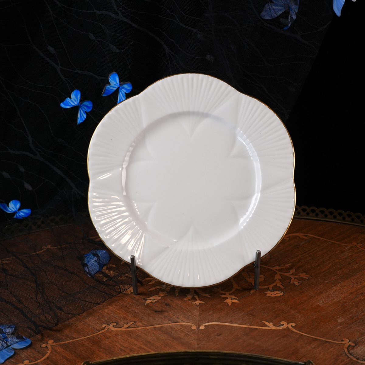 Vintage Shelley Dainty White Fluted Bone China Plate – Scalloped Gold Rim, Ribbed Radiating Panels, Salad Dessert Tea Dish, England 1950s