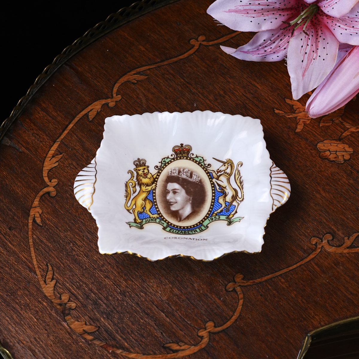 Vintage Shelley Bone China Queen Elizabeth II Coronation Dish – Sepia Portrait, Shell Handles, Lion & Unicorn, Gilt Trim, England 1953