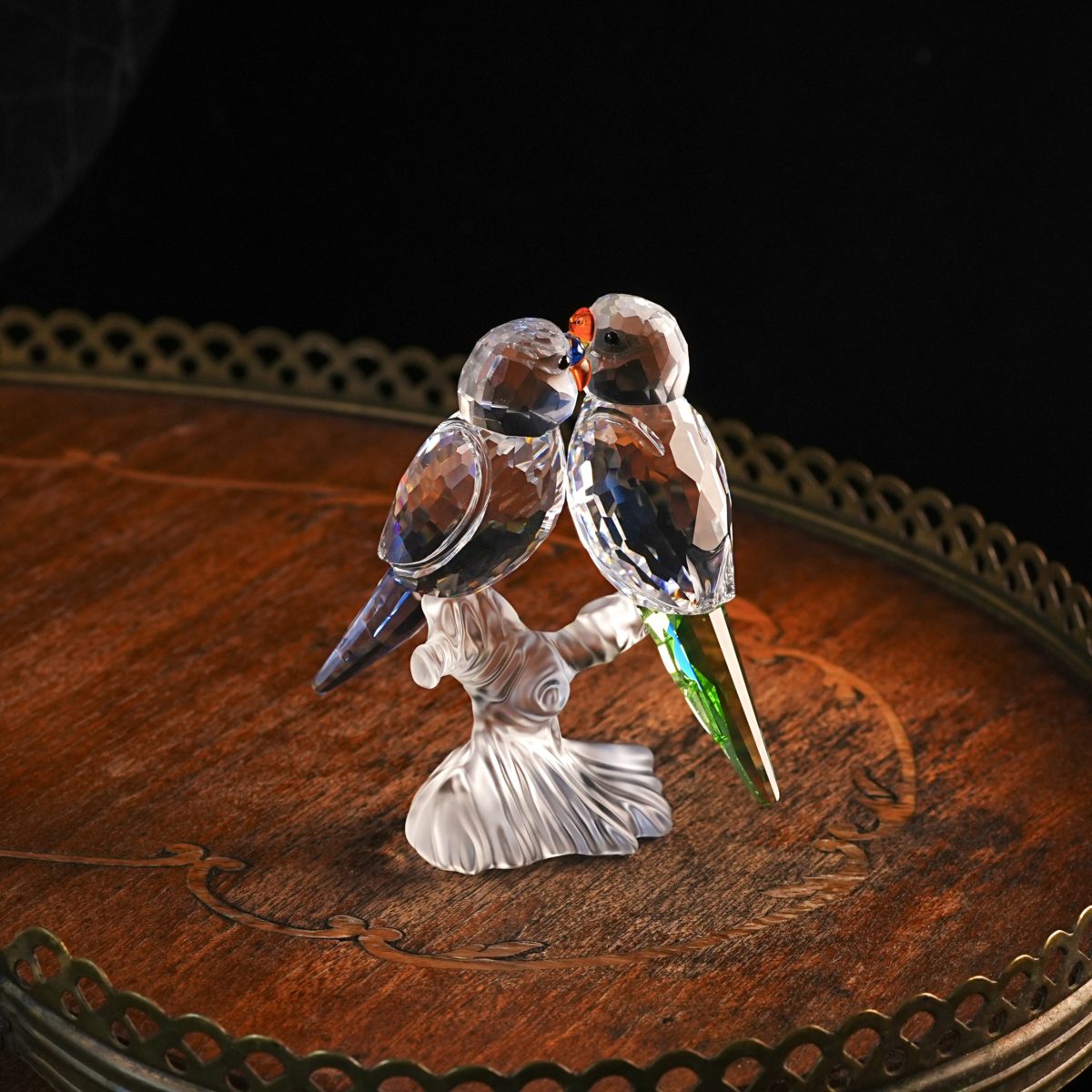 Swarovski Budgies Crystal Bird Figurine 680627 – Retired Pair On Frosted Branch, Sapphire And Peridot Tails, Swan Mark, Austria 2000s