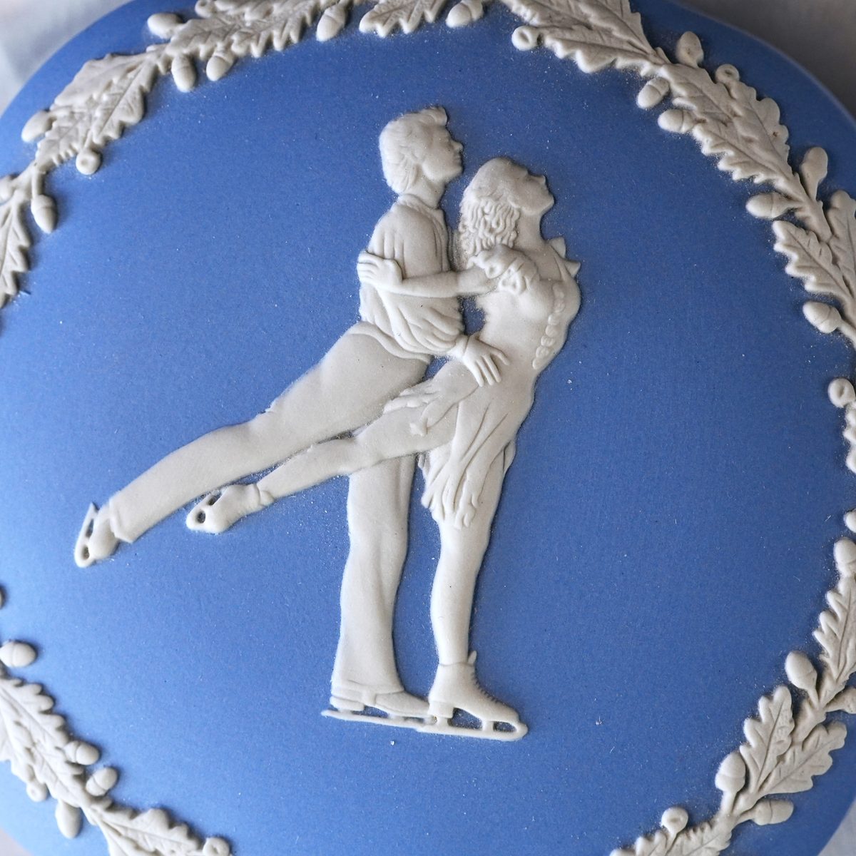 Vintage Wedgwood Jasperware 1995 World Figure Skating Championships Birmingham Trinket Box photo 2