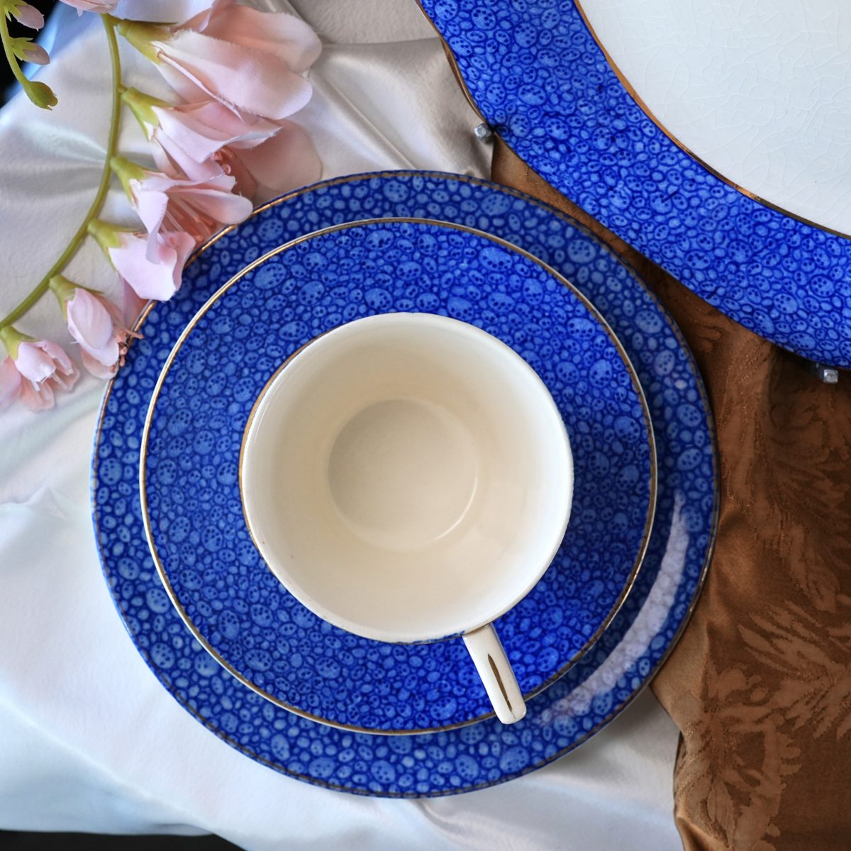 Vintage Wedgwood & Co Garden Blue Chintz Trio and Cake Plate photo 4