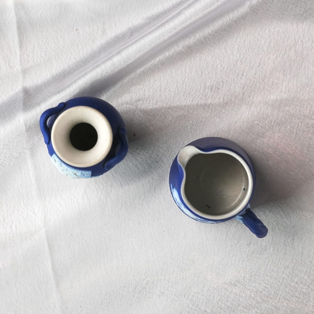 Antique Wedgwood Dark Blue Jasperware Oxford Pair photo 2