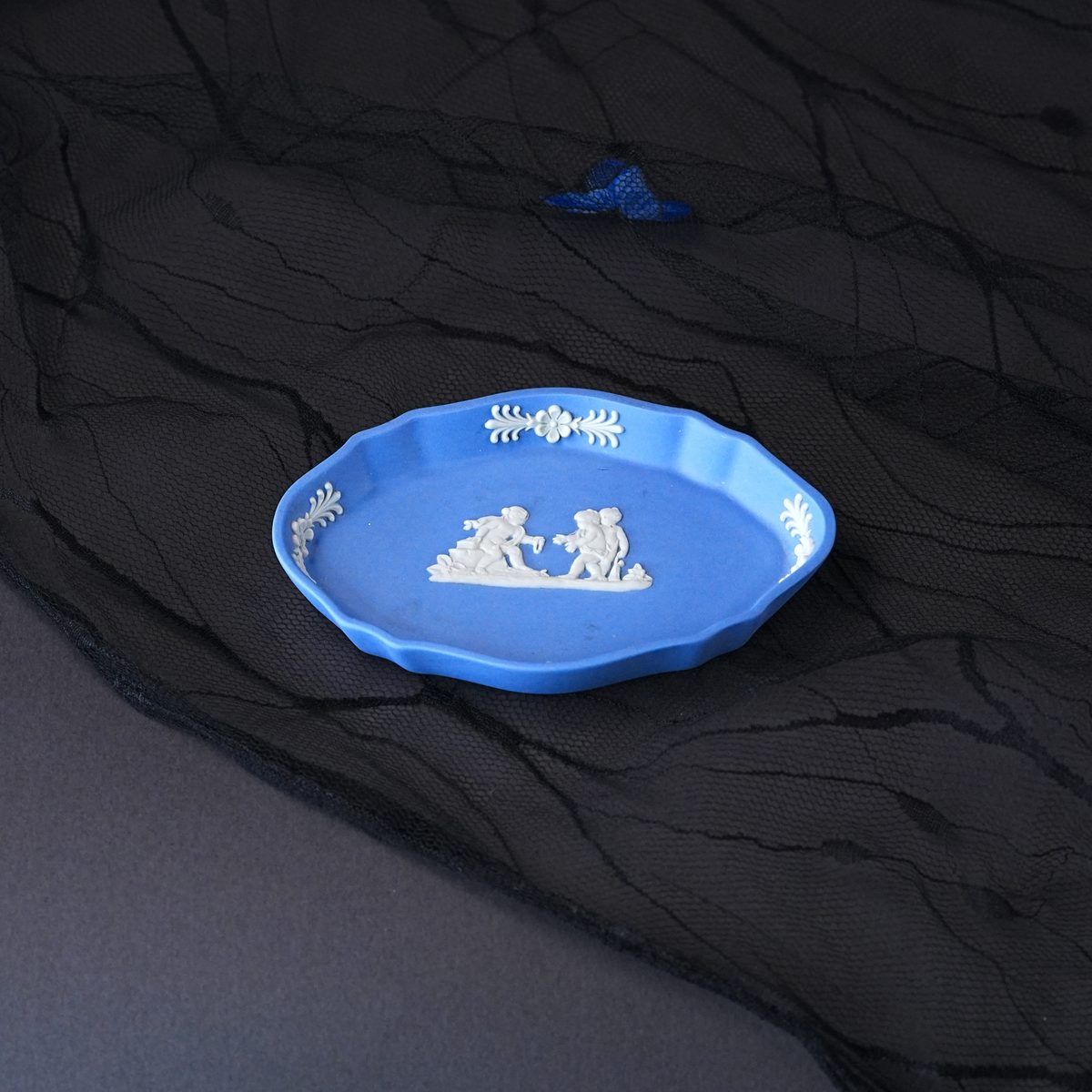 Vintage Wedgwood Pale Blue Jasperware Oval Pin Tray – Two Putti Sprigged Center, Scalloped Edge, Anthemion Border, Ring Dish, England 1980s