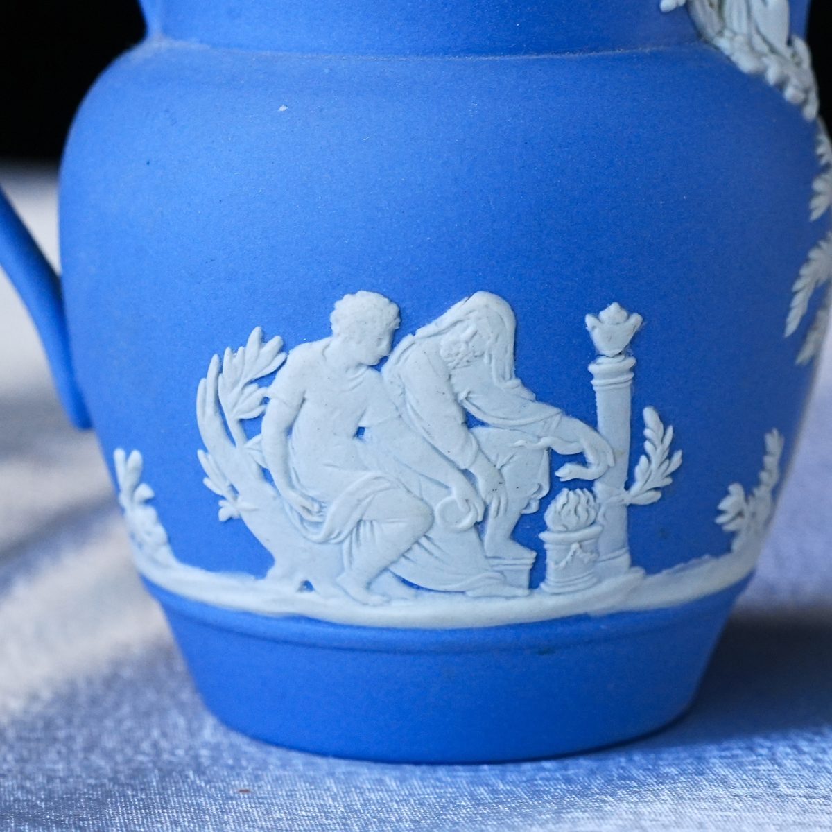 Vintage Wedgwood Pale Blue Jasperware Cherub Trinket Box – Dancing Putti Procession, Oval Lidded Dresser Jar, Neoclassical, England 1970s