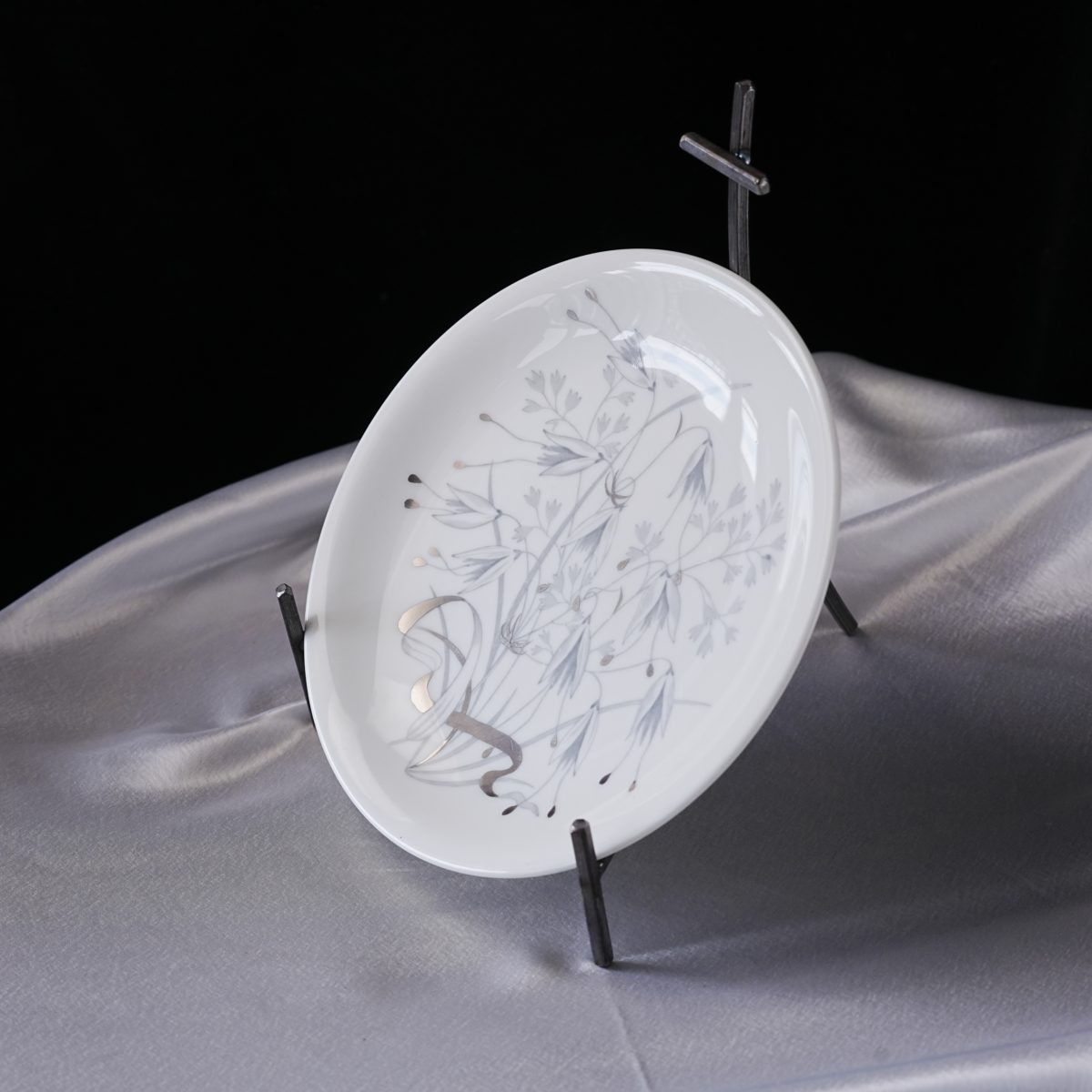 Vintage Wedgwood Bone China Plate photo 3